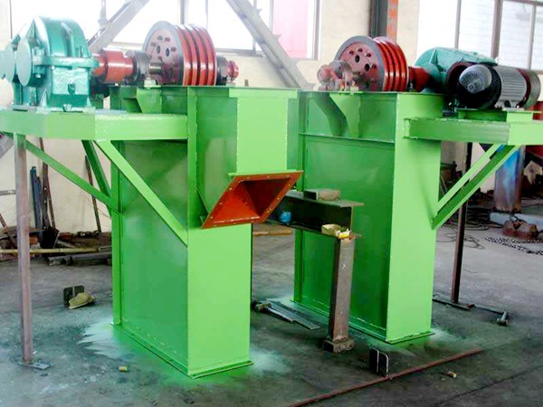 TH环链斗式提升机