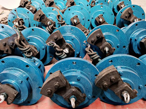 YZUL立式振动电机