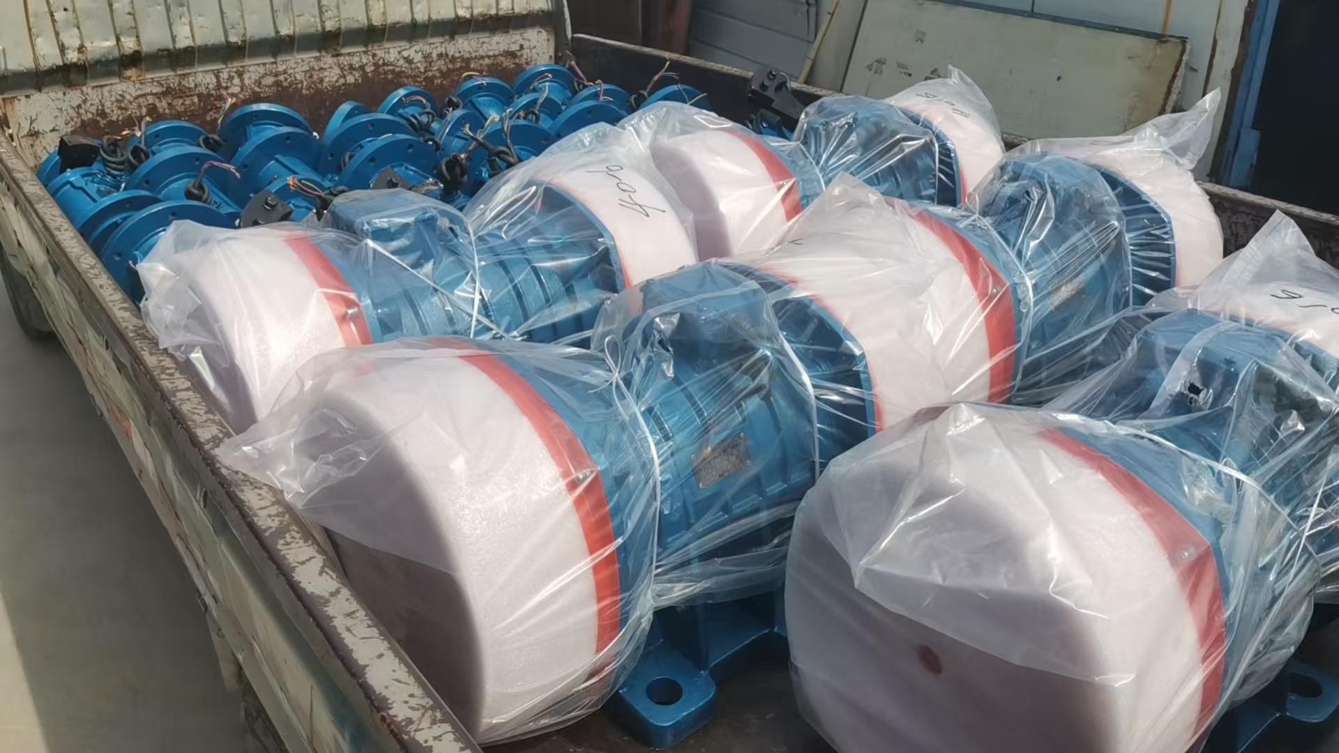 5-24三江YZS/TZUL振动电机已发货